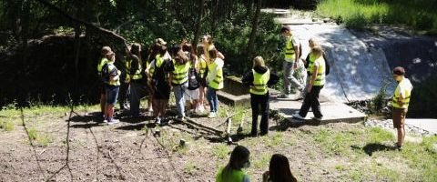 Licealiści zwiedzali Oczyszczalnię Ścieków “Centrum” w Mikołowie (1)